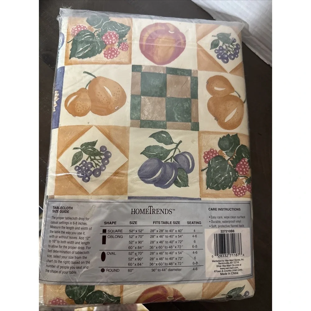 Vintage Hometrends Vinyl Flannel Back Tablecloth 60x84 Oblong